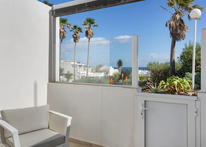 Casa Lotti With Ocean View Semesterbostad